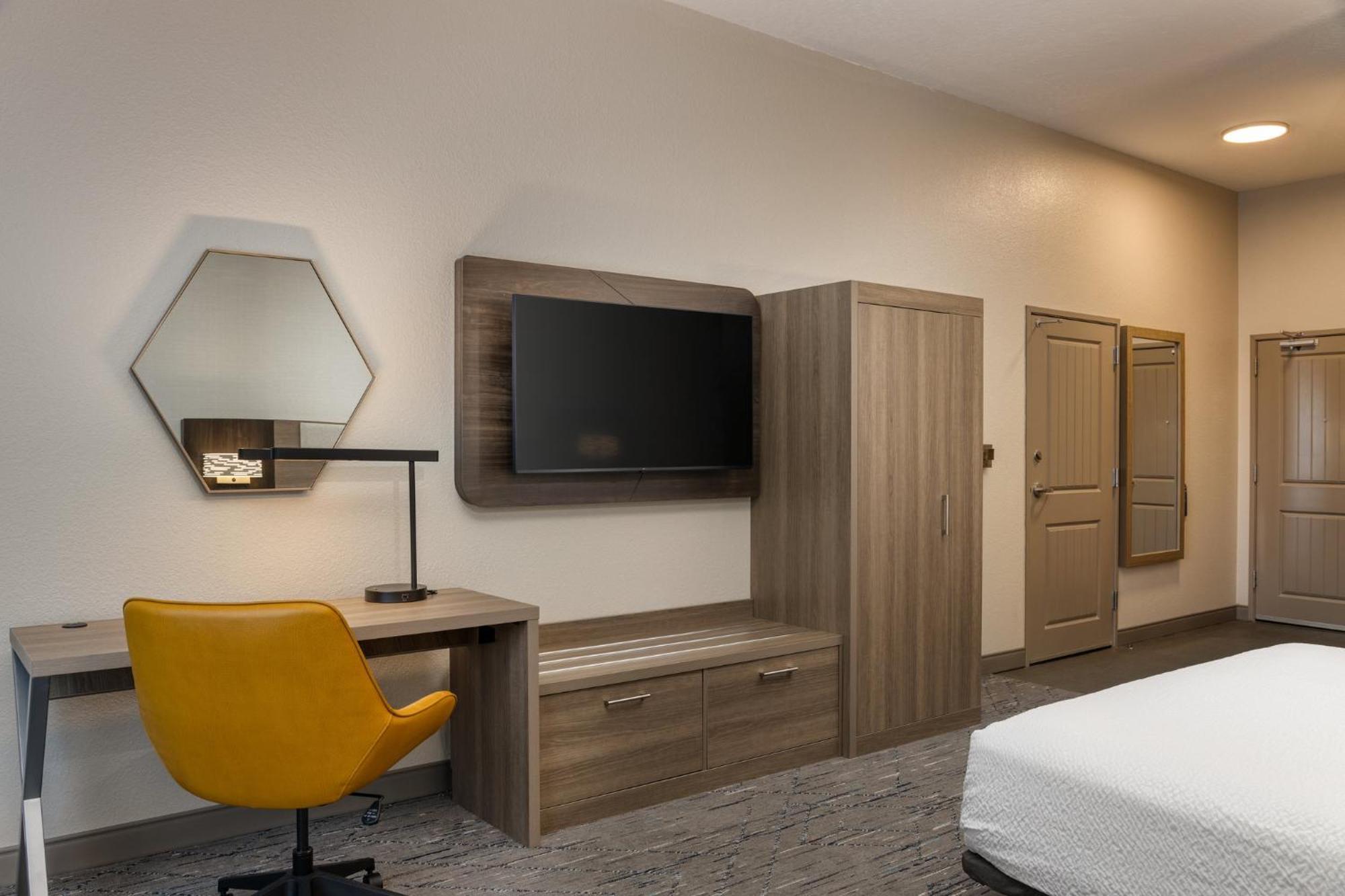 Holiday Inn Express & Suites - Green Bay East By Ihg Экстерьер фото