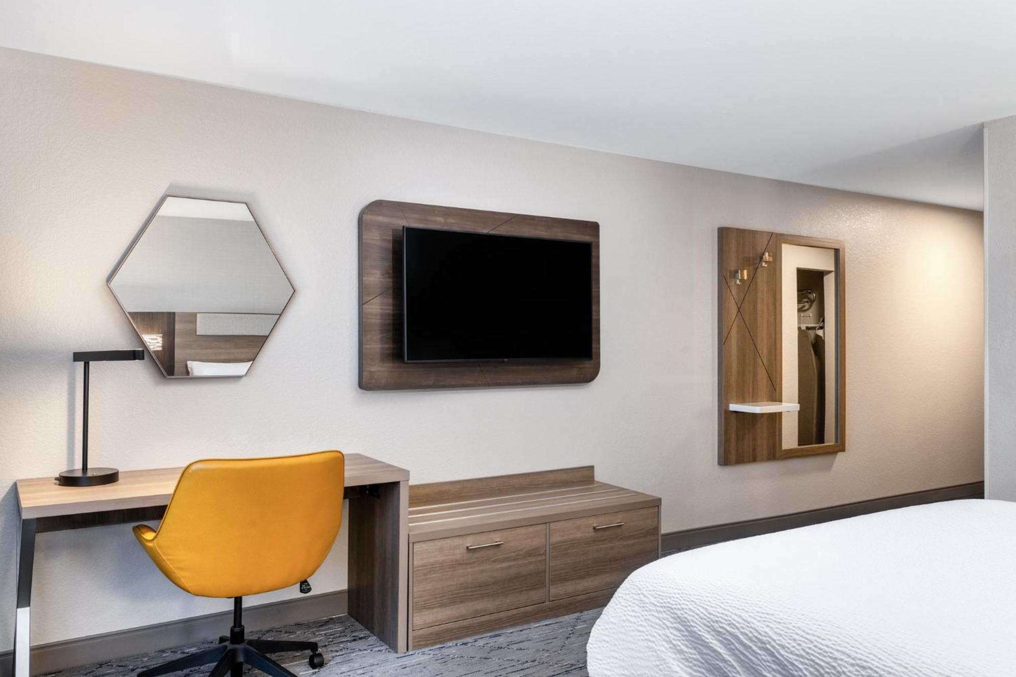 Holiday Inn Express & Suites - Green Bay East By Ihg Экстерьер фото