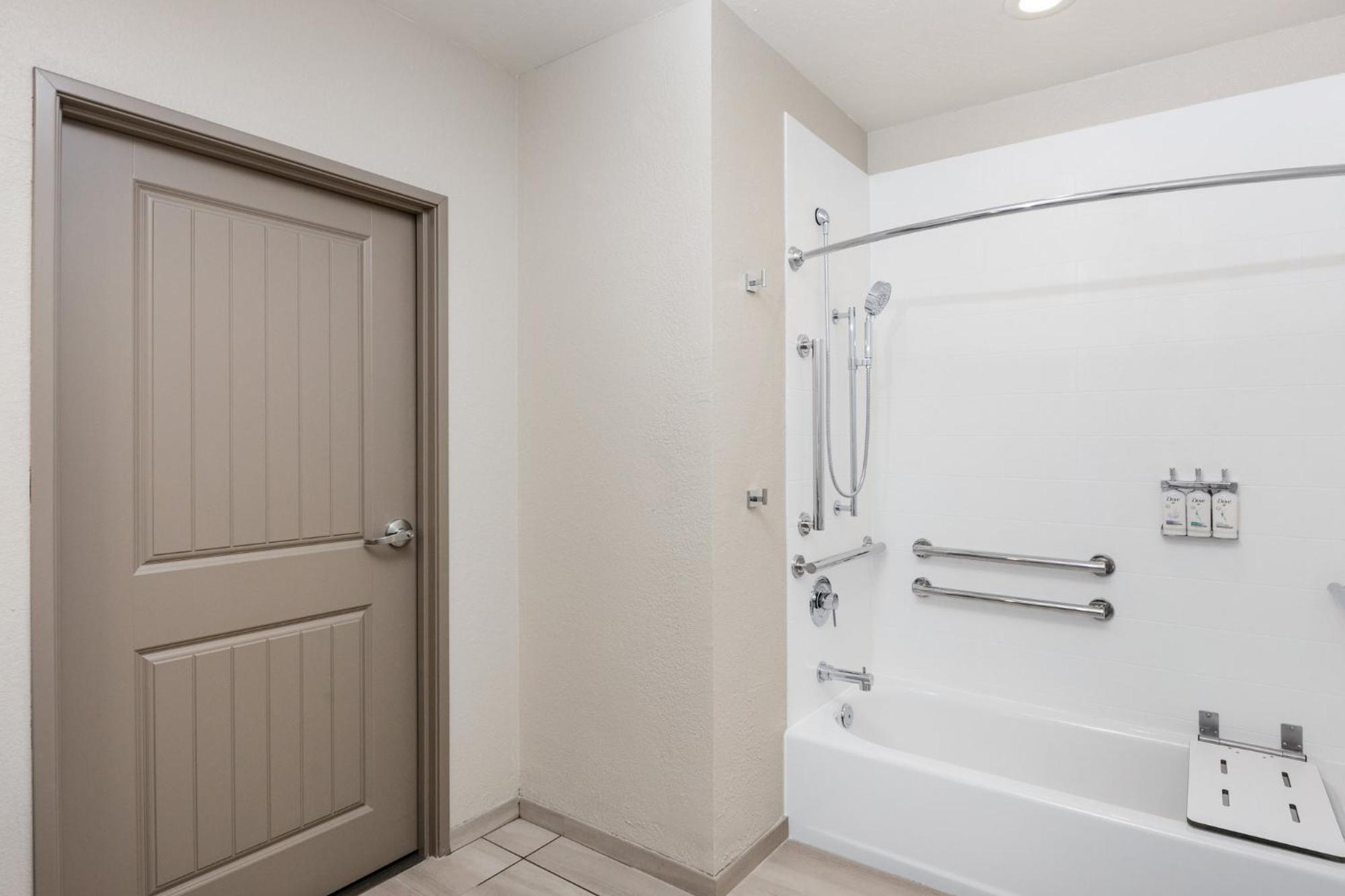 Holiday Inn Express & Suites - Green Bay East By Ihg Экстерьер фото