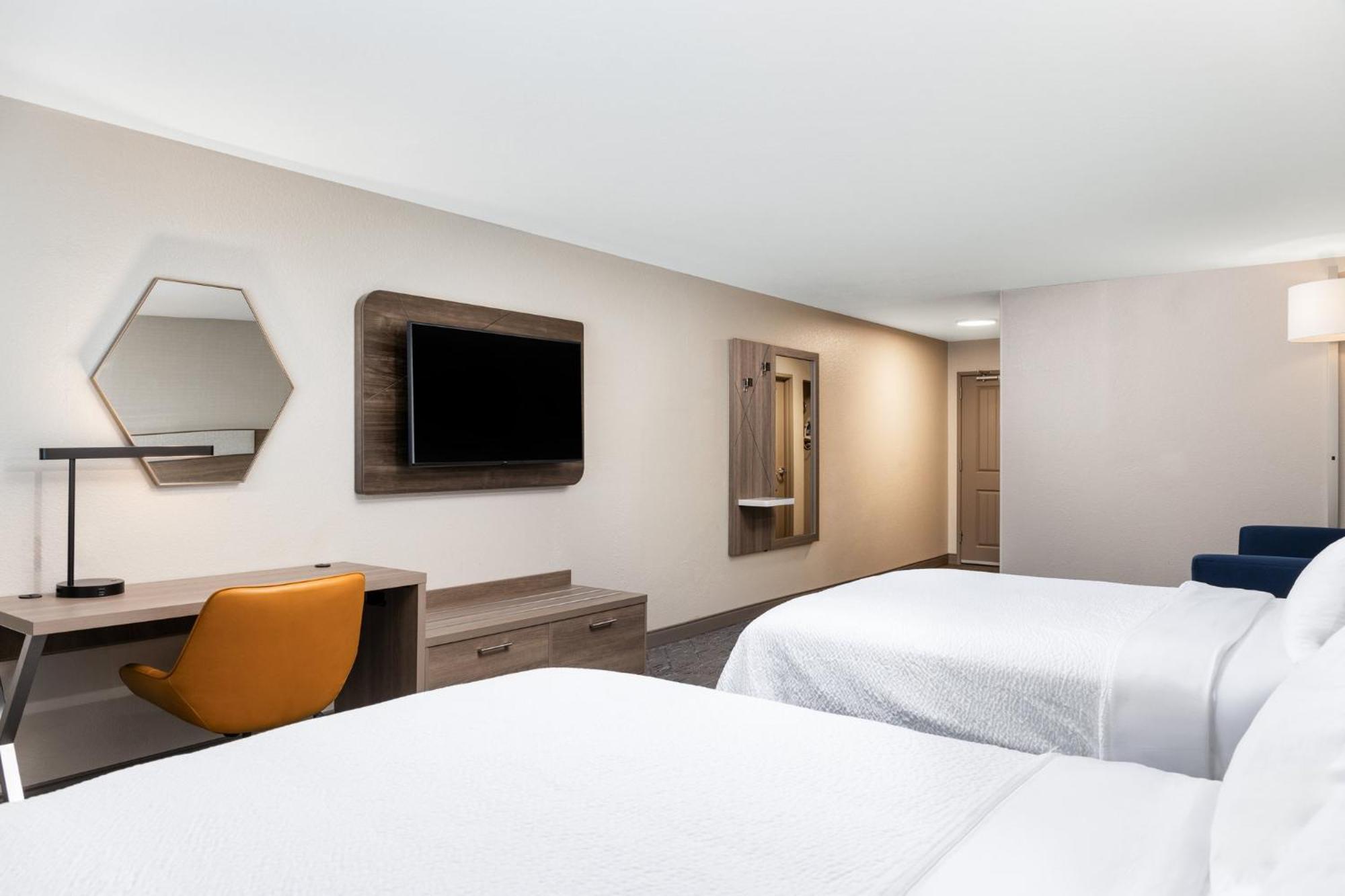 Holiday Inn Express & Suites - Green Bay East By Ihg Экстерьер фото
