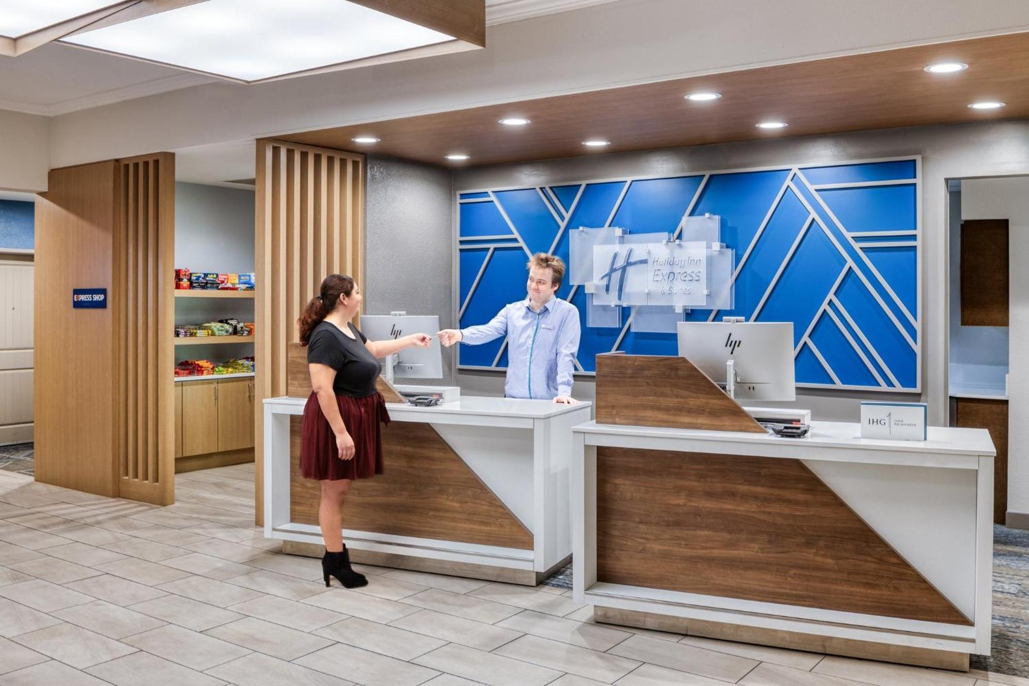 Holiday Inn Express & Suites - Green Bay East By Ihg Экстерьер фото