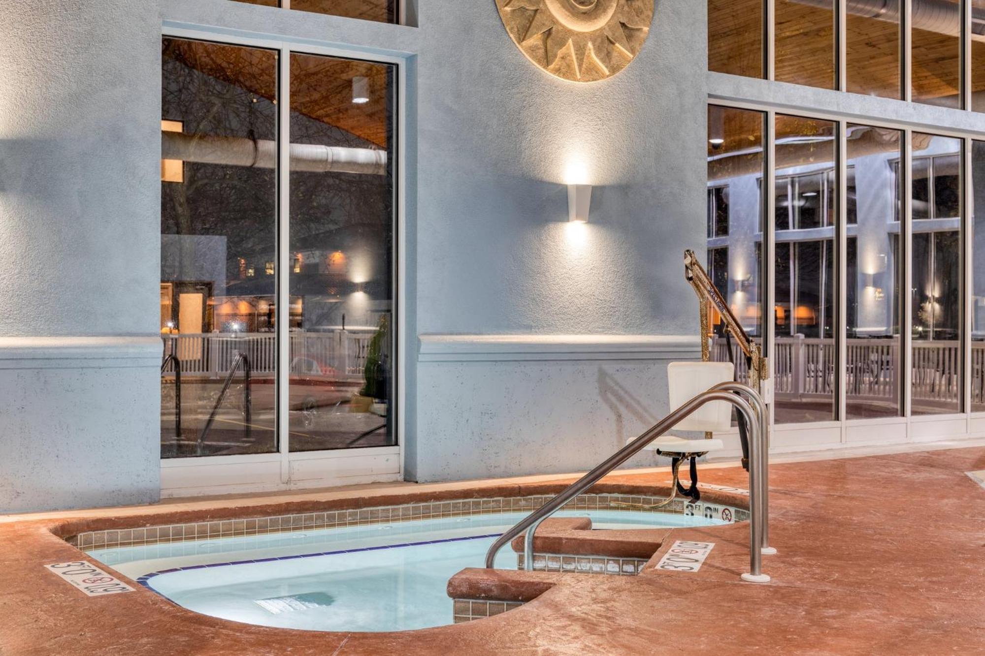 Holiday Inn Express & Suites - Green Bay East By Ihg Экстерьер фото