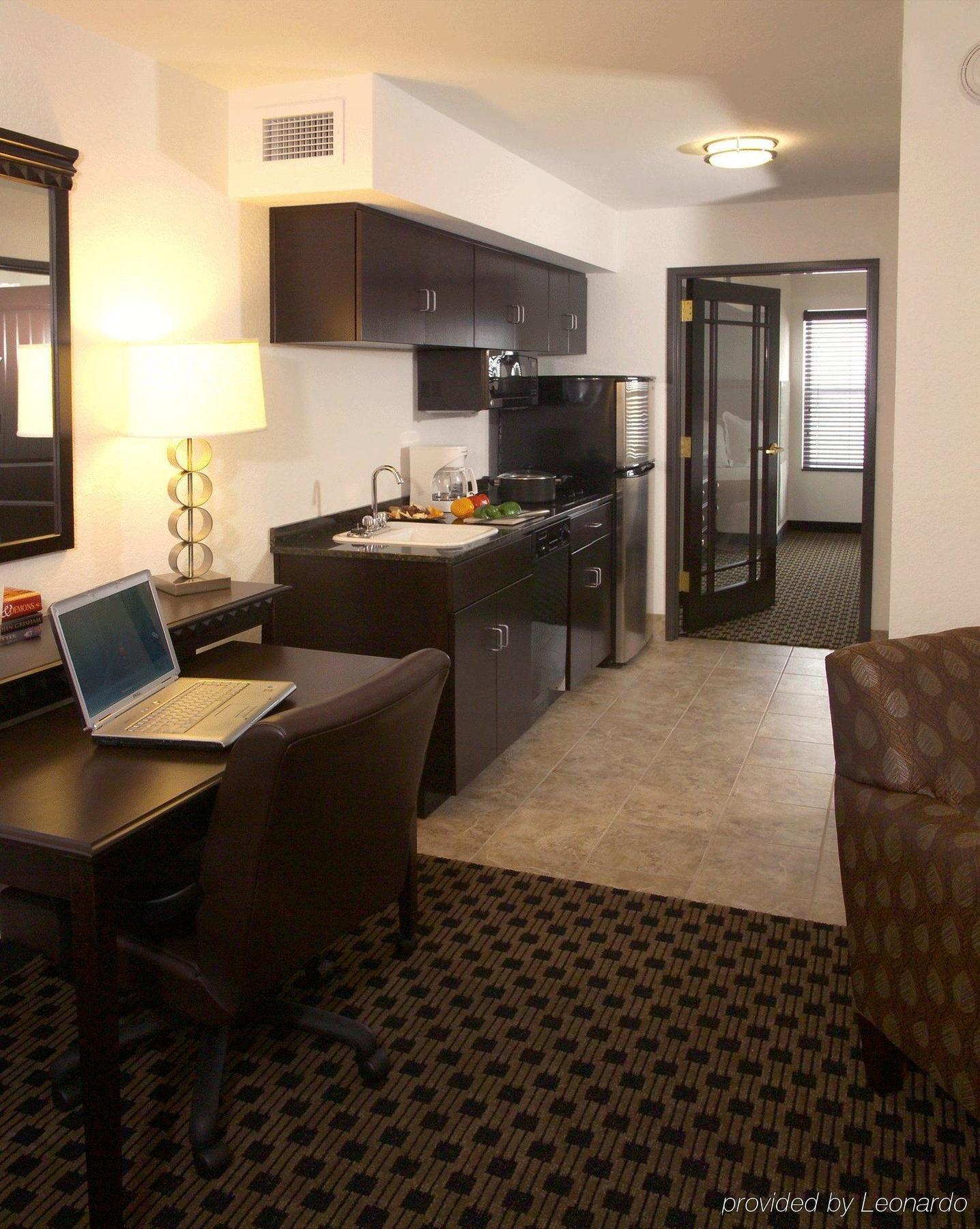 Holiday Inn Express & Suites - Green Bay East By Ihg Экстерьер фото